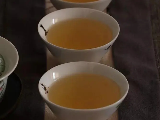 普洱茶的舌底鳴泉是怎么樣的？