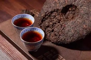 苦、澀味絕不是古樹普洱的霸氣，那也叫懂普洱茶，別逗了！