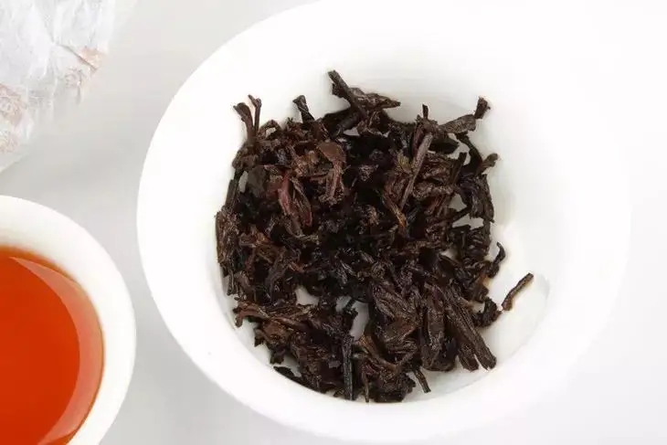 普洱熟茶好壞如何辨別？行家教你3步走！聞茶香、品茶湯、鑒葉底