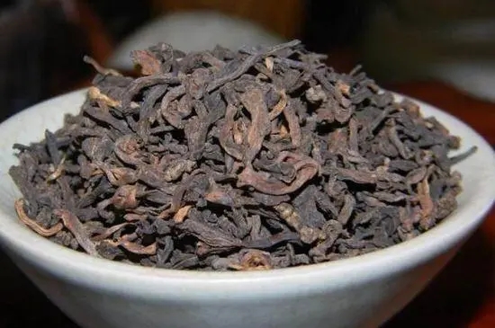 喝普洱，中期茶綜合性價比高